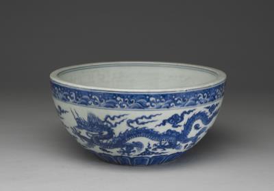 图片[2]-Round dice bowl with unederglaze-blue decoration of clouds, dragons, and billows, Hsuan-te reign (1426-1435), Ming dynasty-China Archive